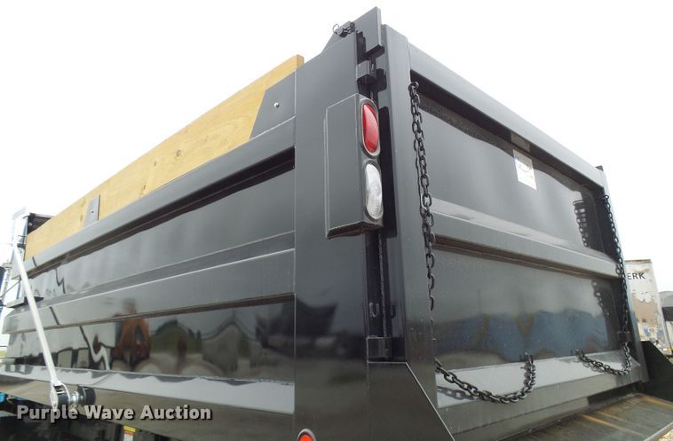 image for item EP9905 2000 Peterbilt 357  dump truck