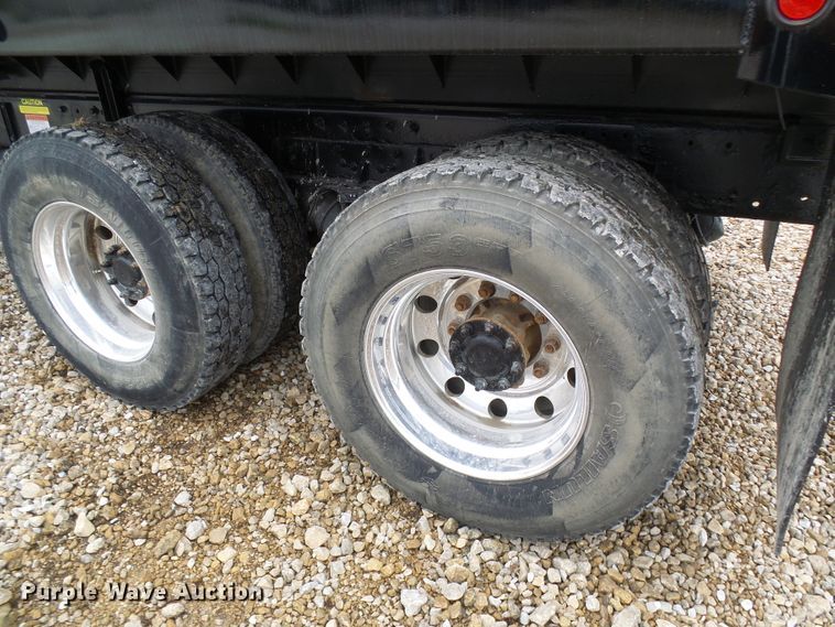 image for item EP9905 2000 Peterbilt 357  dump truck