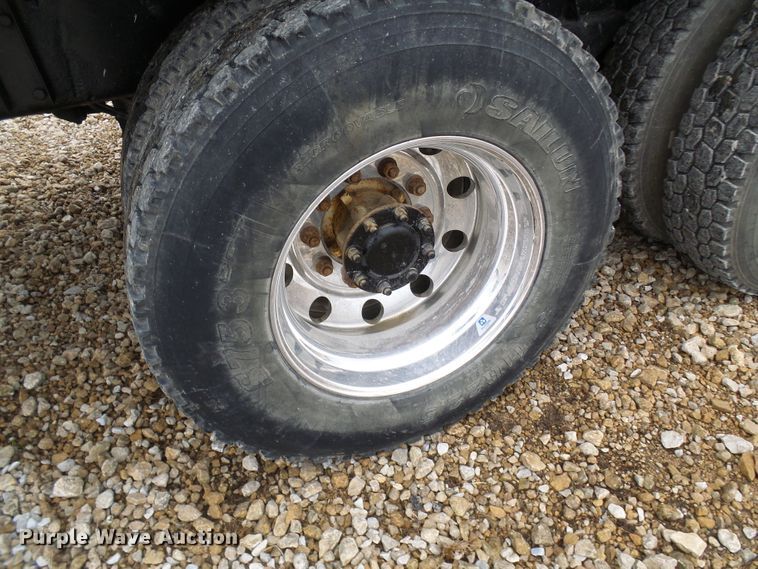 image for item EP9905 2000 Peterbilt 357  dump truck