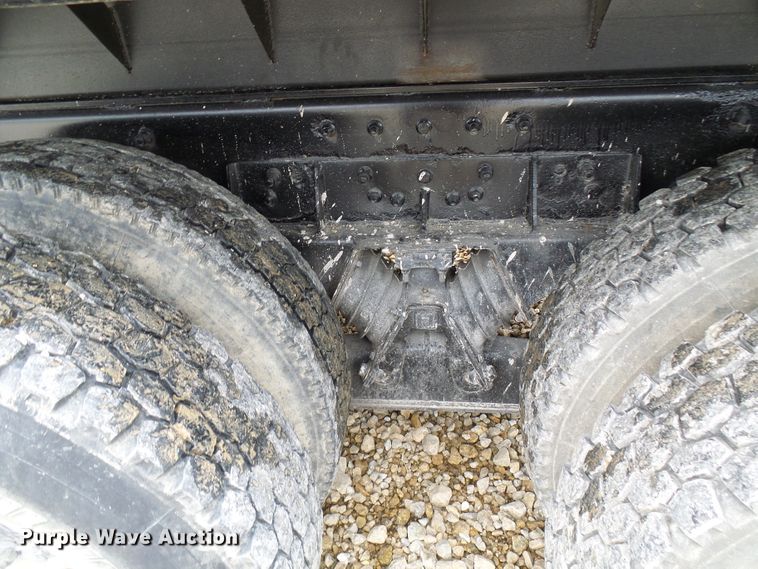 image for item EP9905 2000 Peterbilt 357  dump truck