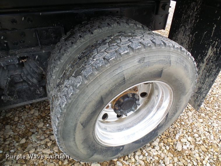 image for item EP9905 2000 Peterbilt 357  dump truck