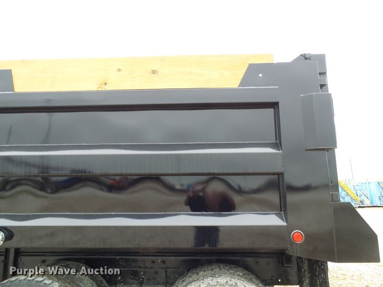 image for item EP9905 2000 Peterbilt 357  dump truck