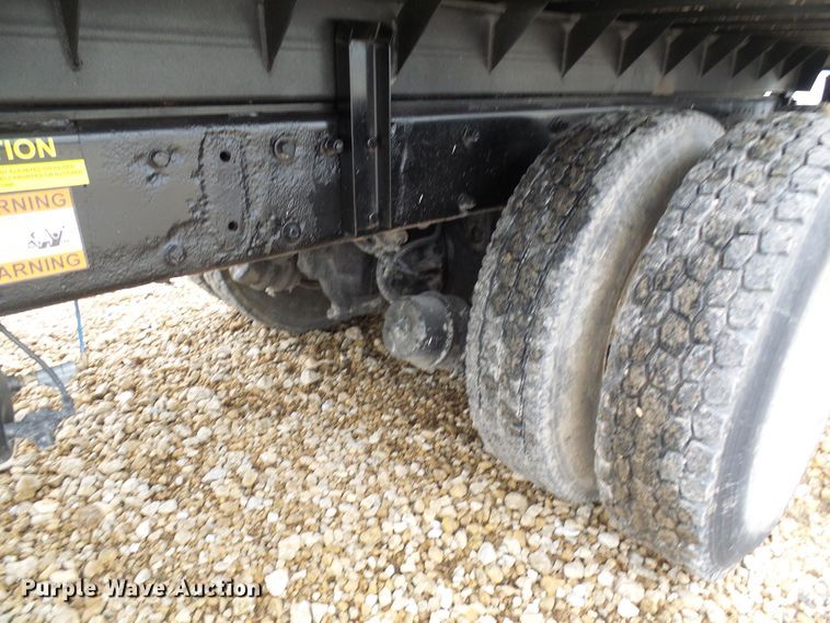 image for item EP9905 2000 Peterbilt 357  dump truck