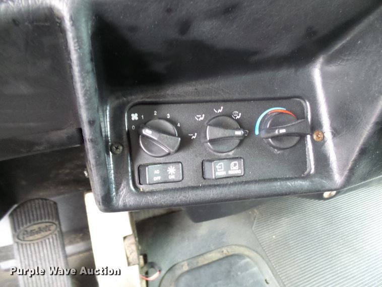 image for item EP9905 2000 Peterbilt 357  dump truck