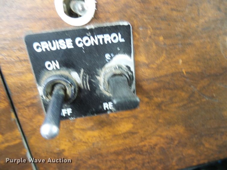 image for item EP9905 2000 Peterbilt 357  dump truck