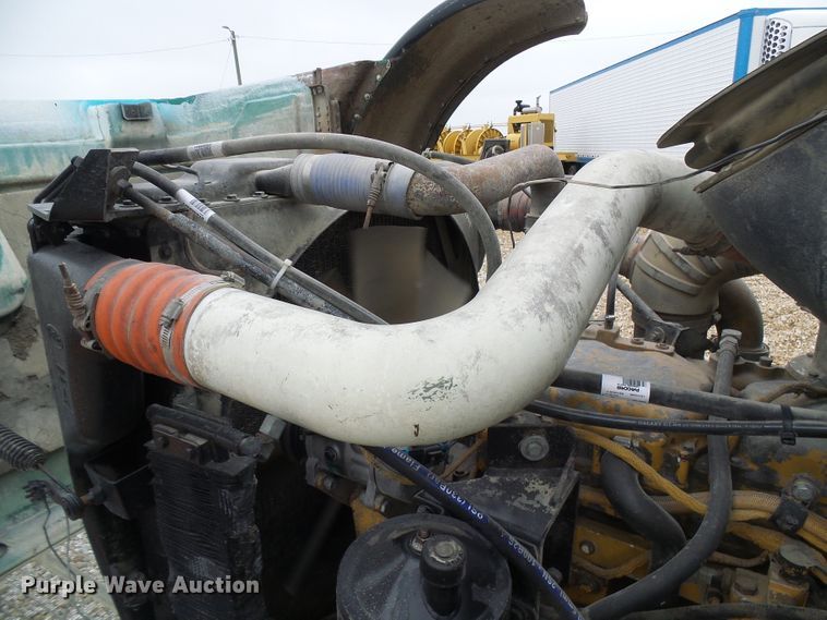 image for item EP9905 2000 Peterbilt 357  dump truck