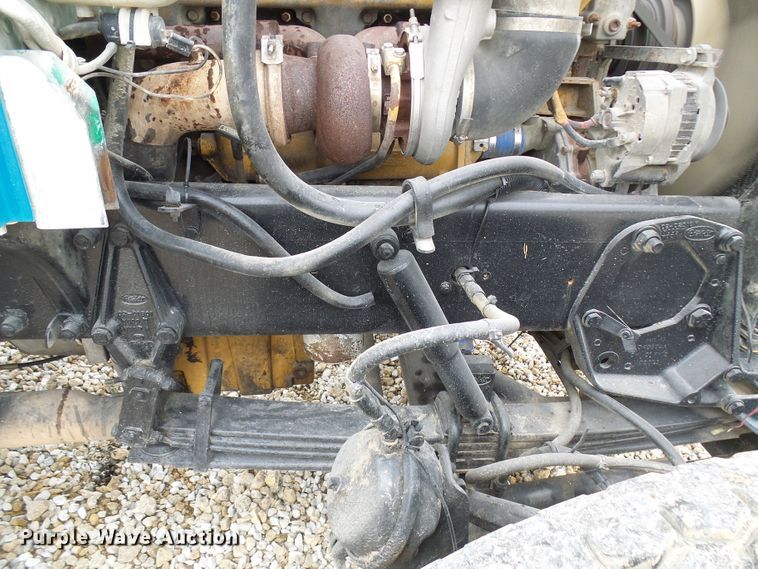 image for item EP9905 2000 Peterbilt 357  dump truck