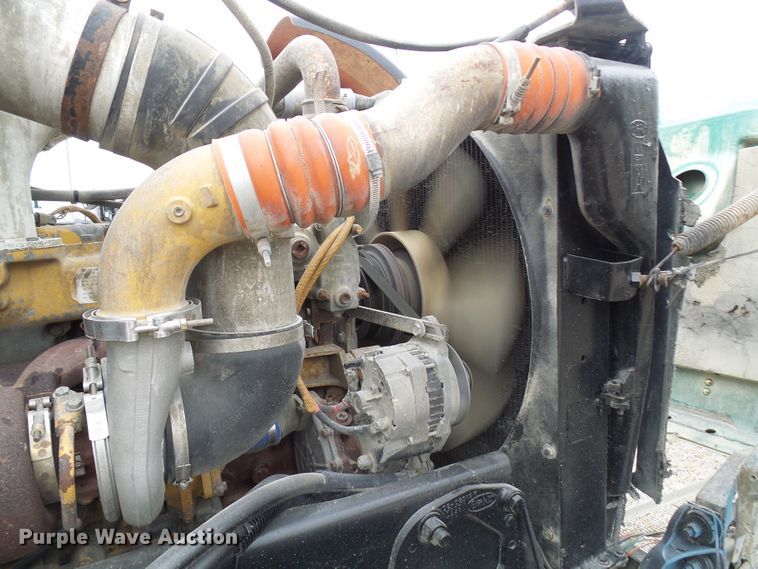 image for item EP9905 2000 Peterbilt 357  dump truck