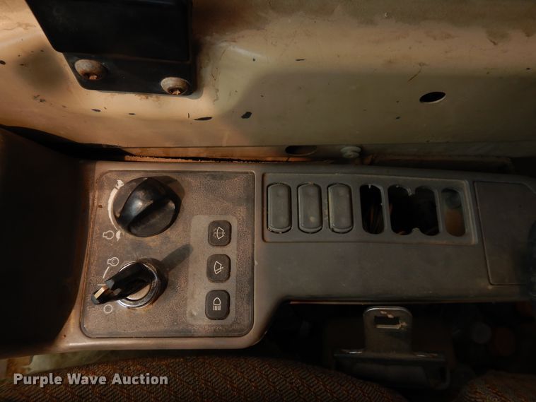 image for item FR9020 1998 Caterpillar 320BL  excavator