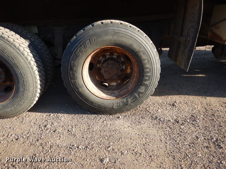 image for item FT9006 2006 Sterling L-Line  dump truck