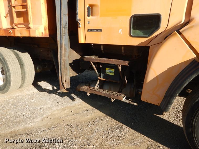 image for item FT9007 2001 Sterling L-Line  dump truck