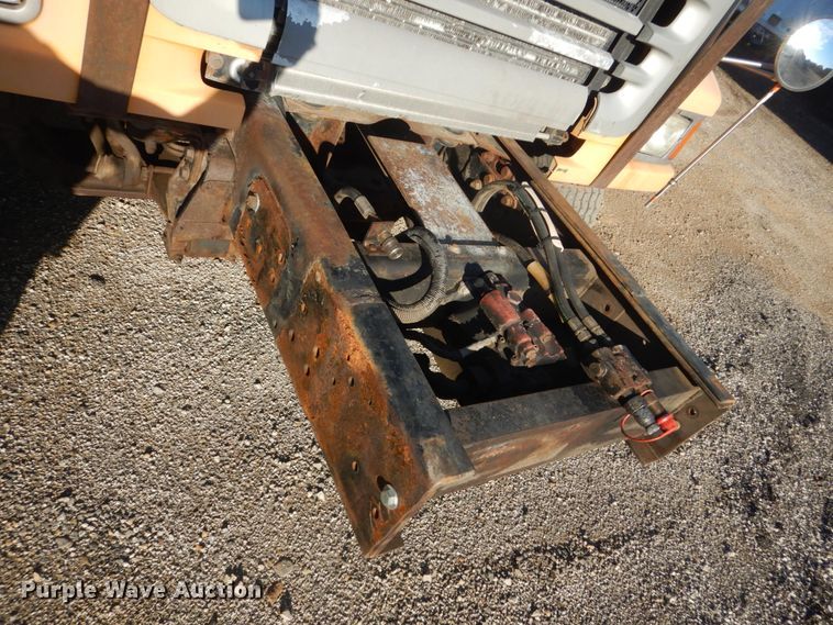 image for item FT9007 2001 Sterling L-Line  dump truck