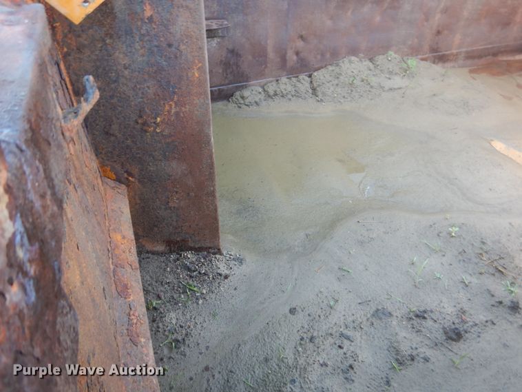 image for item FT9007 2001 Sterling L-Line  dump truck