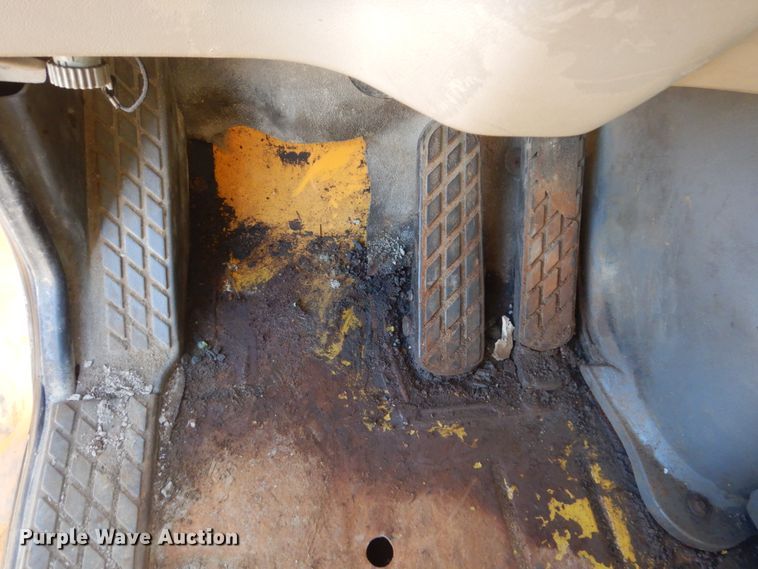 image for item FT9007 2001 Sterling L-Line  dump truck