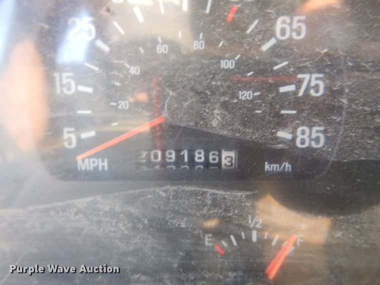 image for item FT9007 2001 Sterling L-Line  dump truck