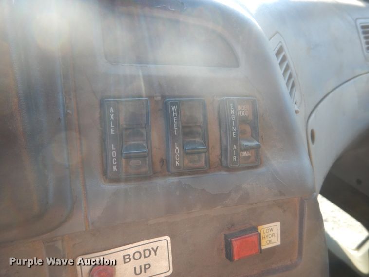 image for item FT9007 2001 Sterling L-Line  dump truck