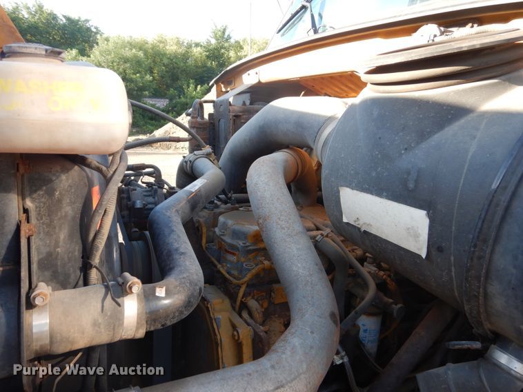 image for item FT9007 2001 Sterling L-Line  dump truck