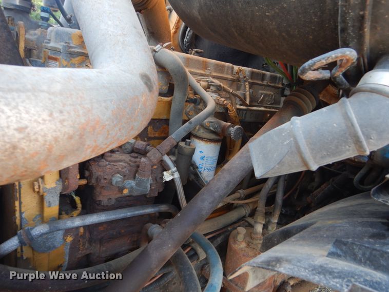 image for item FT9007 2001 Sterling L-Line  dump truck