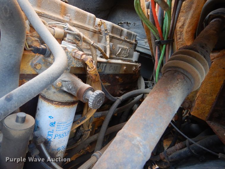 image for item FT9007 2001 Sterling L-Line  dump truck