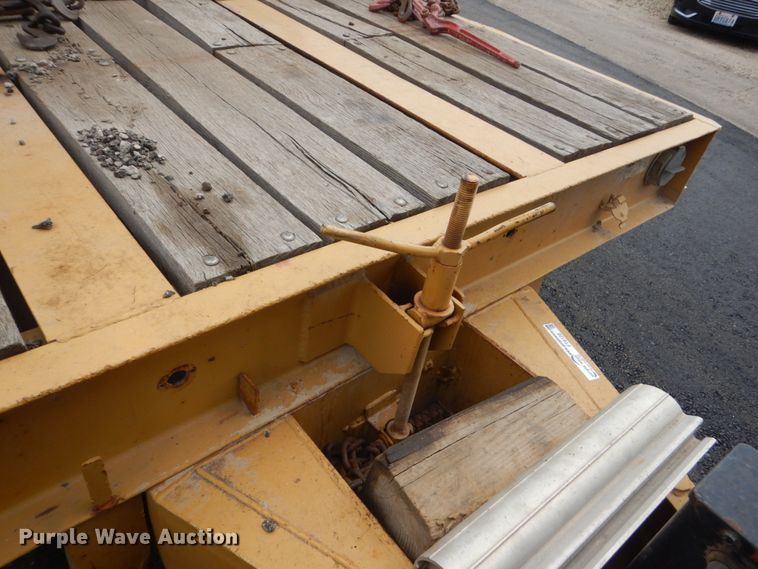 image for item FT9120 1981 Wisconsin 700-16 tilt deck equipment trailer