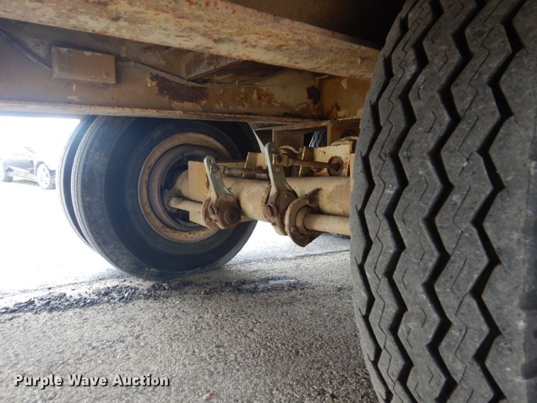 image for item FT9120 1981 Wisconsin 700-16 tilt deck equipment trailer