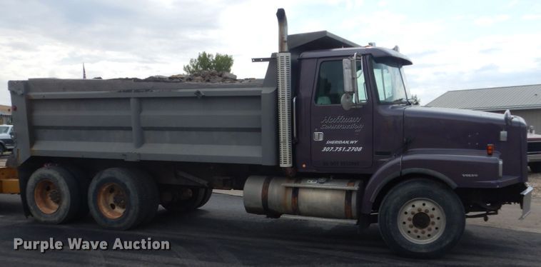 image for item FT9121 1997 Volvo WG  dump truck