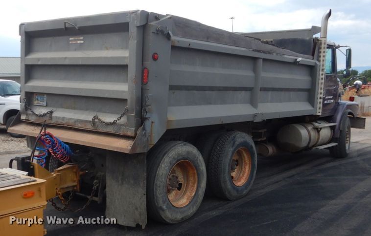 image for item FT9121 1997 Volvo WG  dump truck