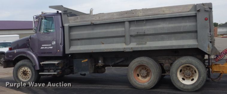 image for item FT9121 1997 Volvo WG  dump truck