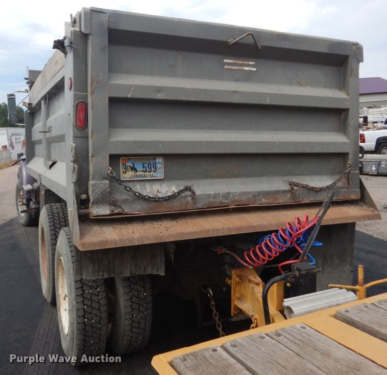 image for item FT9121 1997 Volvo WG  dump truck