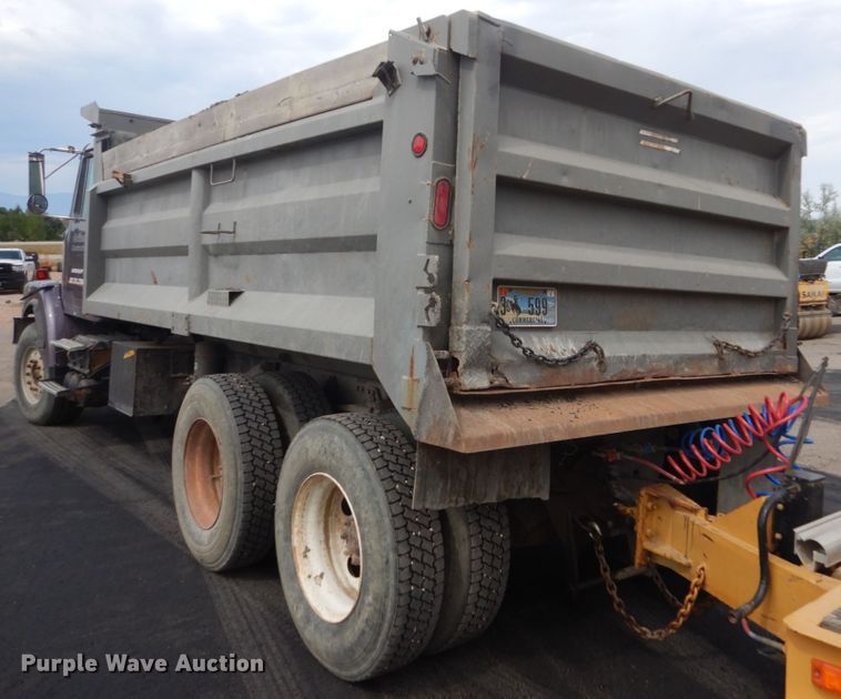 image for item FT9121 1997 Volvo WG  dump truck