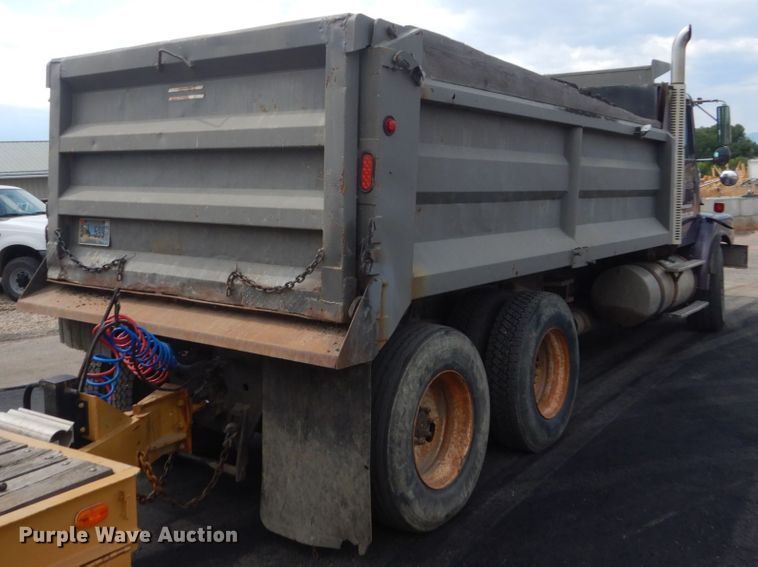 image for item FT9121 1997 Volvo WG  dump truck