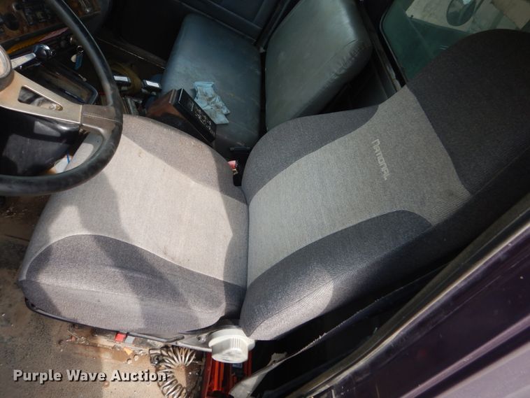 image for item FT9121 1997 Volvo WG  dump truck