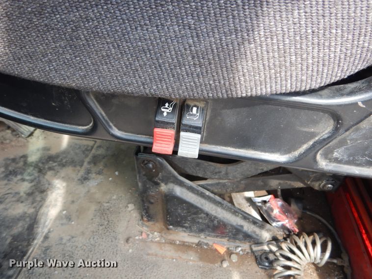 image for item FT9121 1997 Volvo WG  dump truck