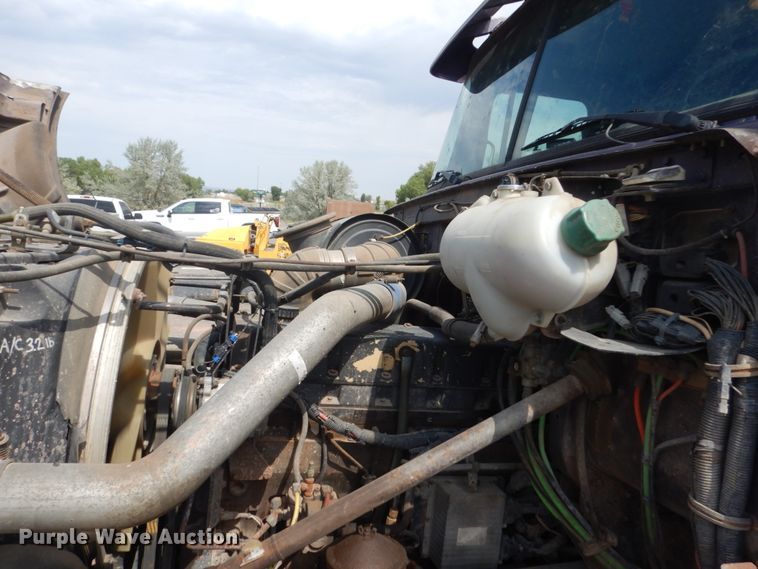 image for item FT9121 1997 Volvo WG  dump truck