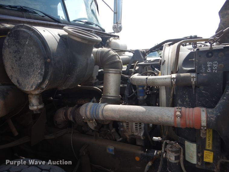 image for item FT9121 1997 Volvo WG  dump truck