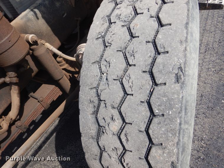 image for item FT9121 1997 Volvo WG  dump truck