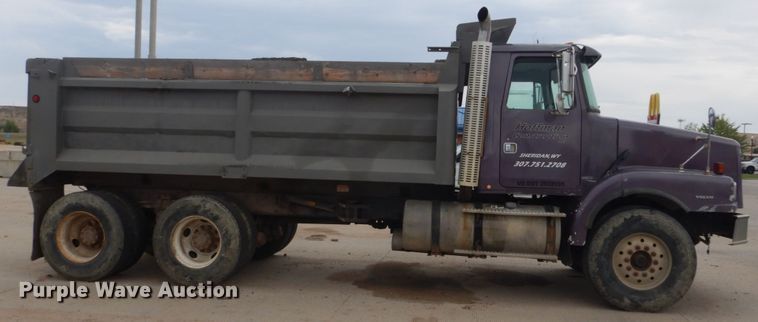 image for item FT9122 1997 Volvo WG  dump truck