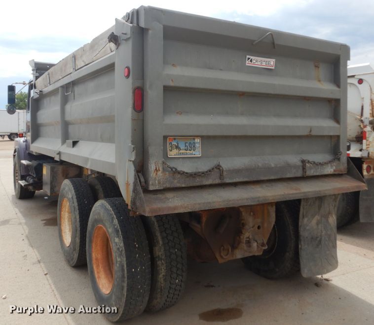 image for item FT9122 1997 Volvo WG  dump truck