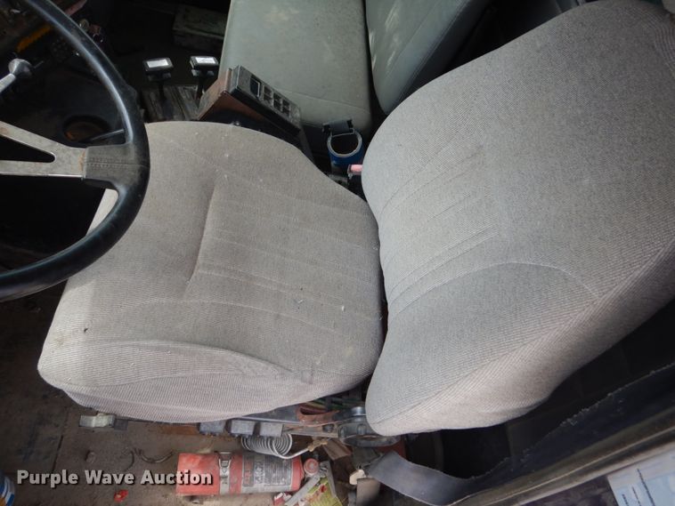 image for item FT9122 1997 Volvo WG  dump truck