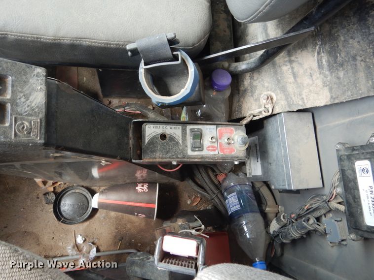 image for item FT9122 1997 Volvo WG  dump truck