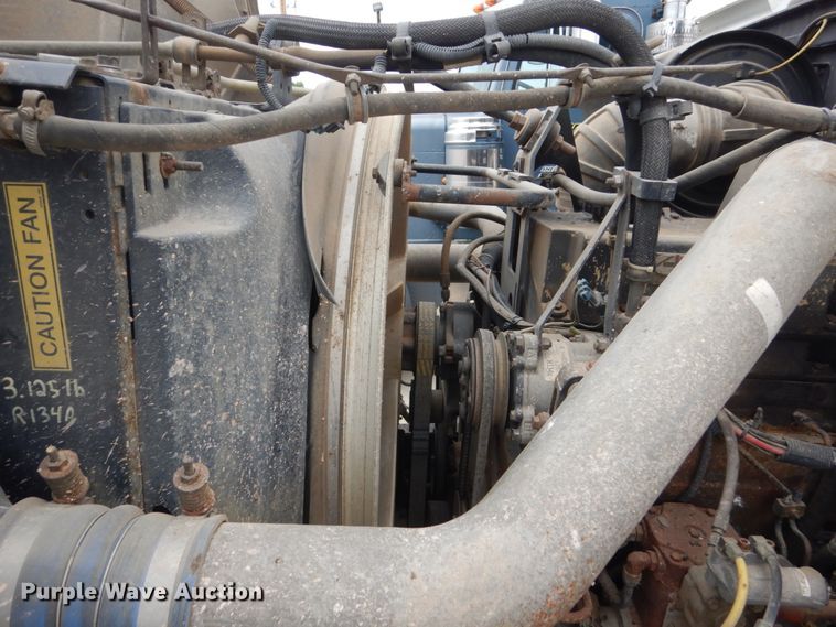 image for item FT9122 1997 Volvo WG  dump truck