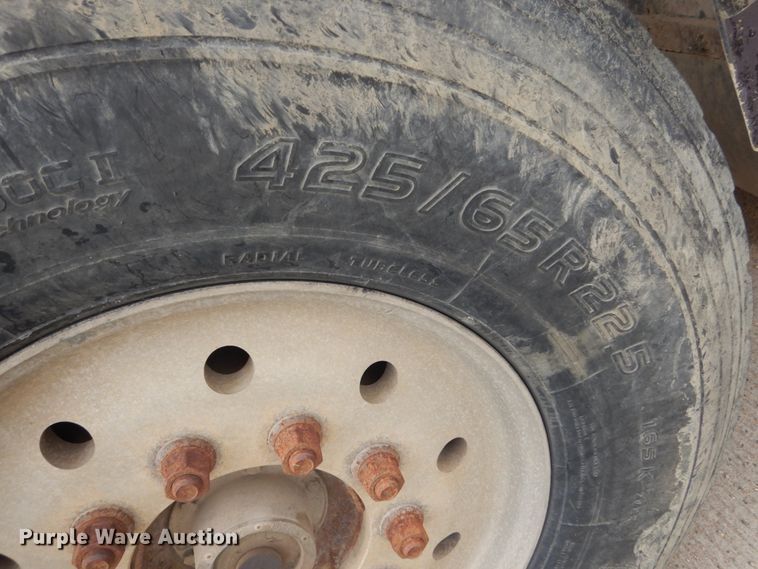 image for item FT9122 1997 Volvo WG  dump truck