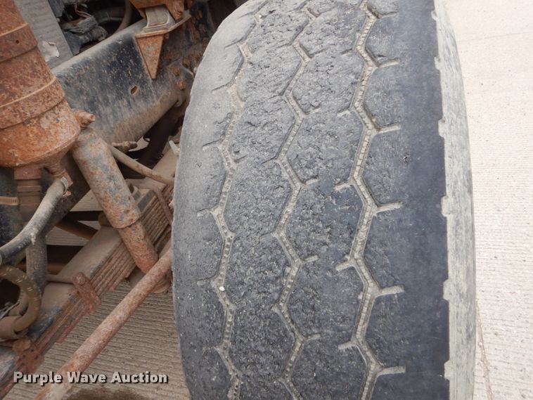 image for item FT9122 1997 Volvo WG  dump truck