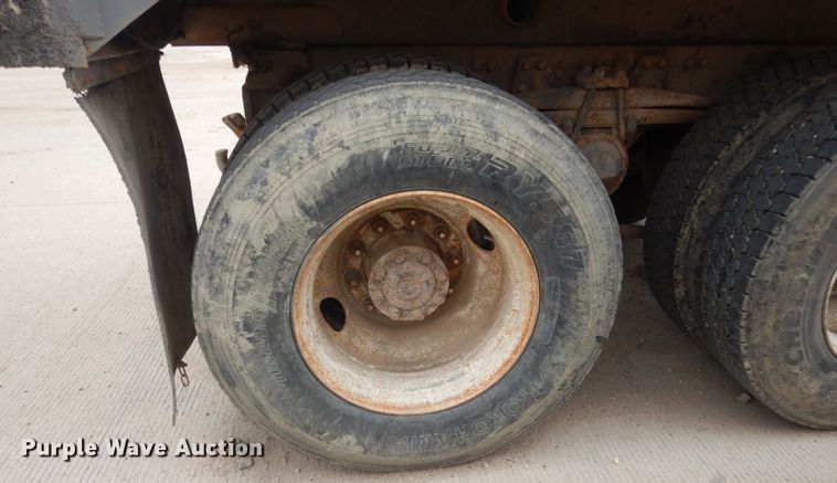 image for item FT9122 1997 Volvo WG  dump truck