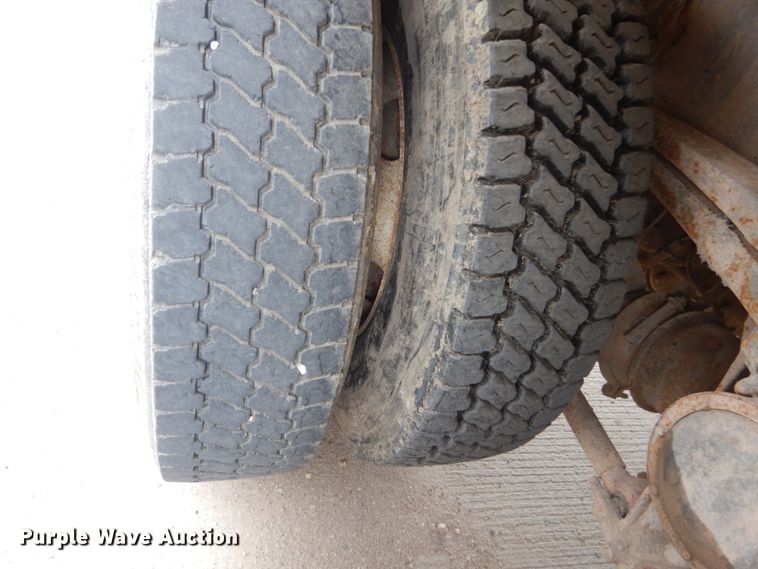 image for item FT9122 1997 Volvo WG  dump truck