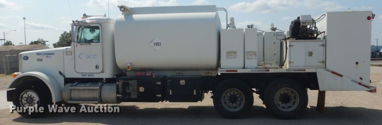 image for item FT9223 1994 Peterbilt 378  fuel truck