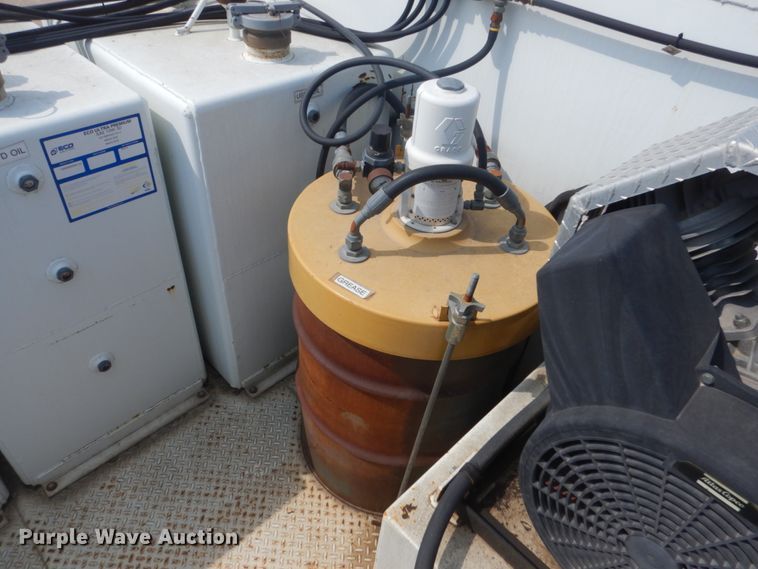 image for item FT9223 1994 Peterbilt 378  fuel truck