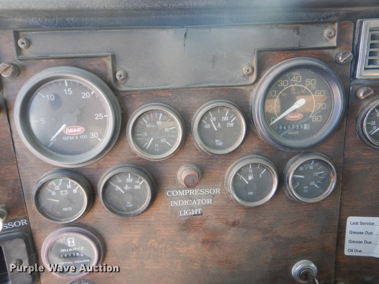 image for item FT9223 1994 Peterbilt 378  fuel truck