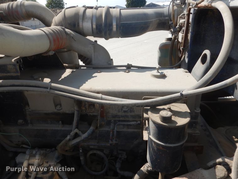 image for item FT9223 1994 Peterbilt 378  fuel truck