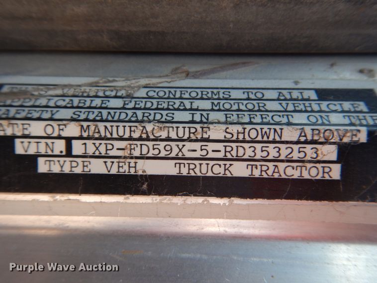 image for item FT9223 1994 Peterbilt 378  fuel truck